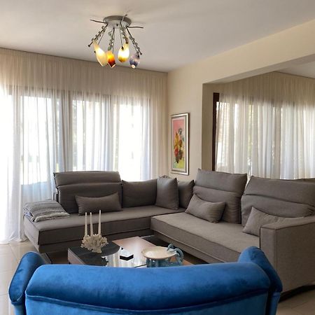 Ionion Beachfront Villa アヤナパ エクステリア 写真