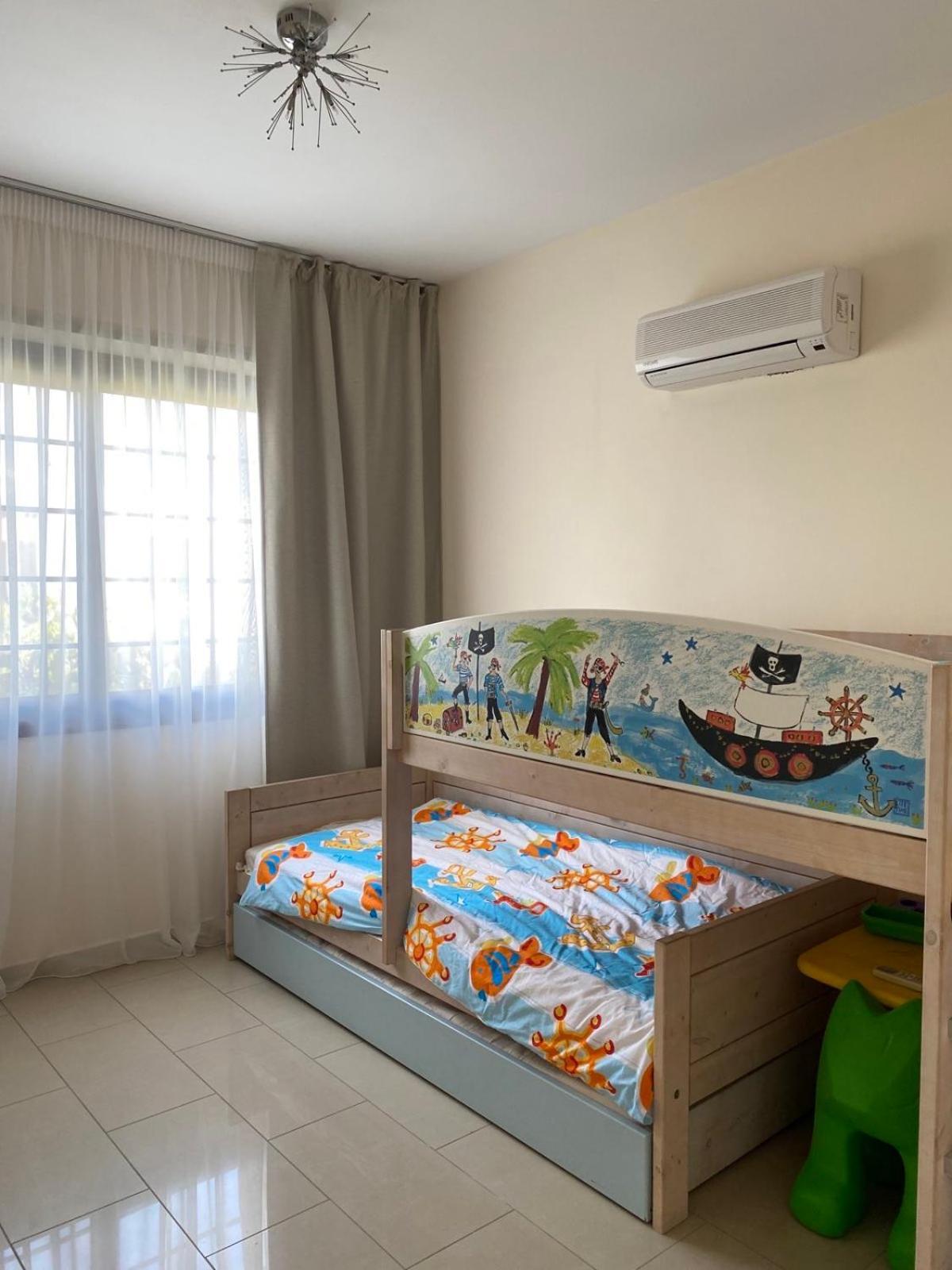 Ionion Beachfront Villa アヤナパ エクステリア 写真
